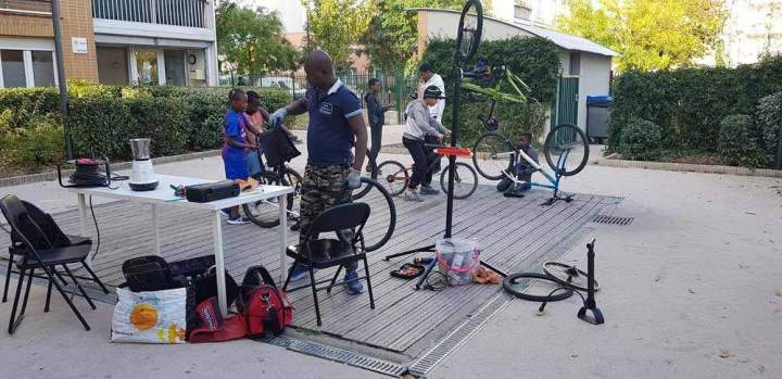amicales-des-locataires-atelier-reparation-velo-3